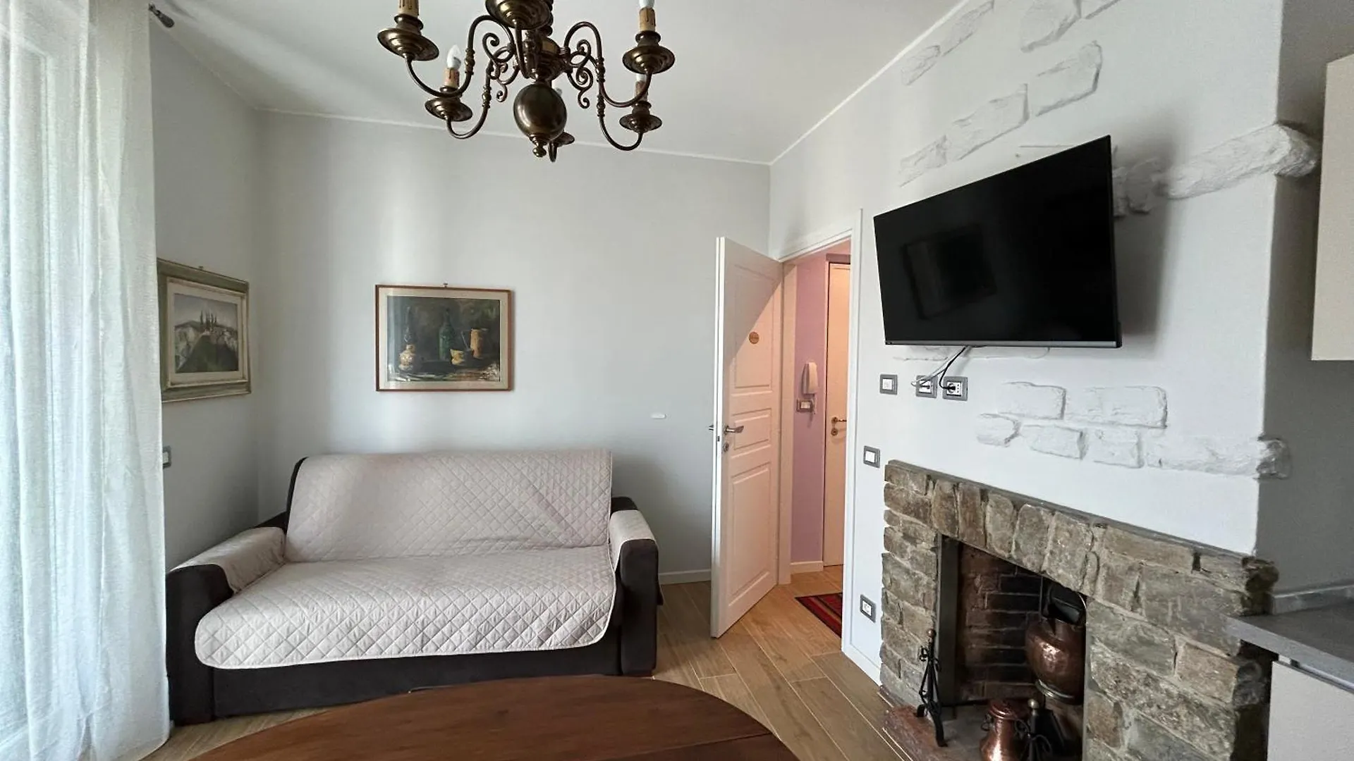 Etrusco Viola - Suite Giglio Rosso Bagno A Ripoli Italy